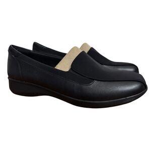 Black and Tan Women's Loafers